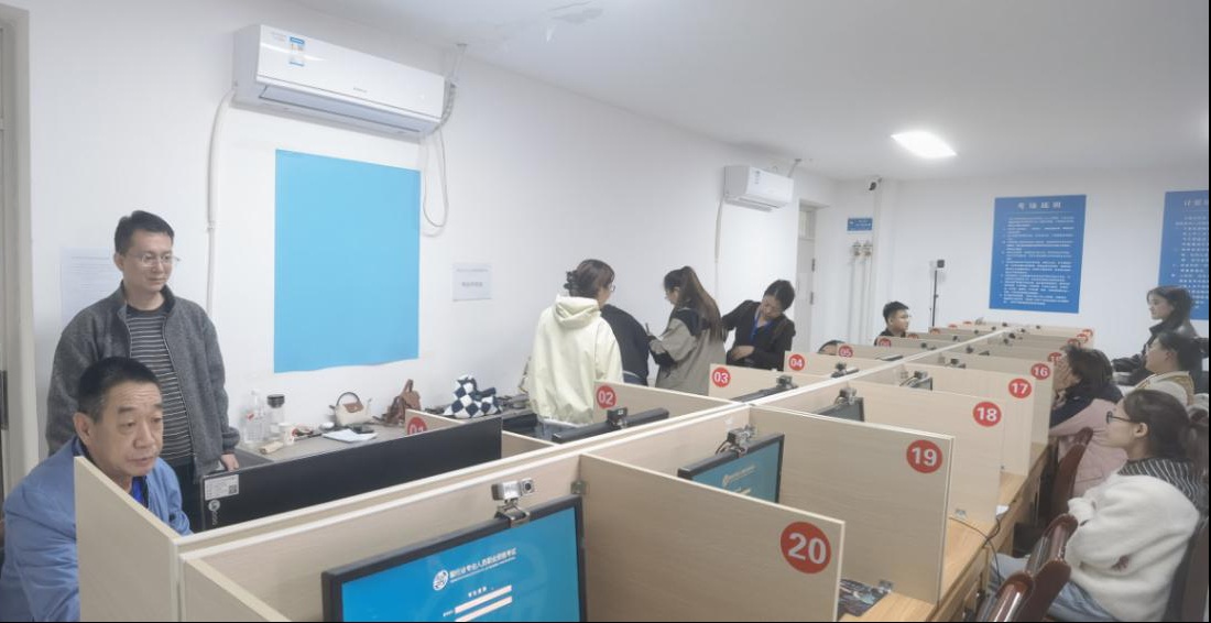 巴彦淖尔市银行业协会圆满完成2026年下半年银行业专业人员职业资格考试巡考工作